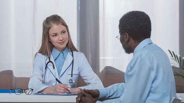 急性关节损伤的原因