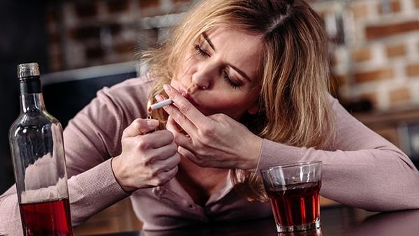 胃穿孔的定义及病因有哪些