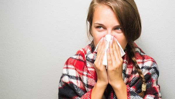 变应性鼻炎的典型体征