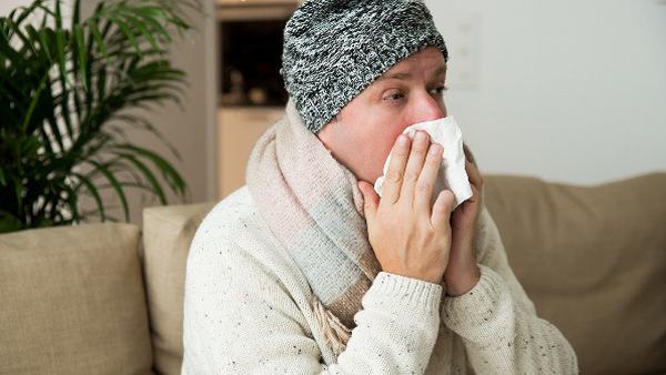 变应性鼻炎的典型症状主要是