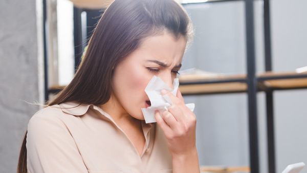 变应性鼻炎主要症状包括