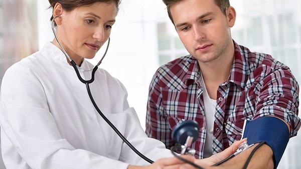 原发性高血压怎么造成的