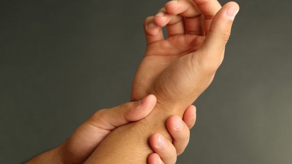 骨折后容易得骨癌吗