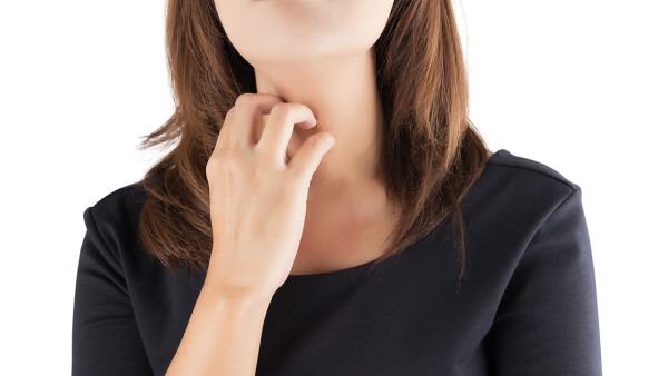 身上有神经性皮炎是怎么引起的