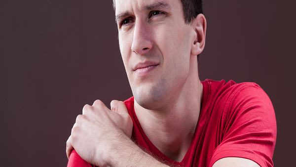 脚踝韧带损伤恢复训练后出现淤青