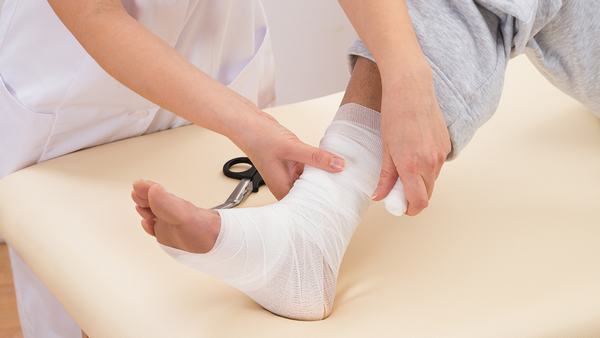 骶髂关节炎怎么治疗最有效