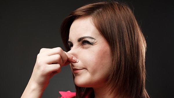 鼻炎鼻息肉是什么症状引起的