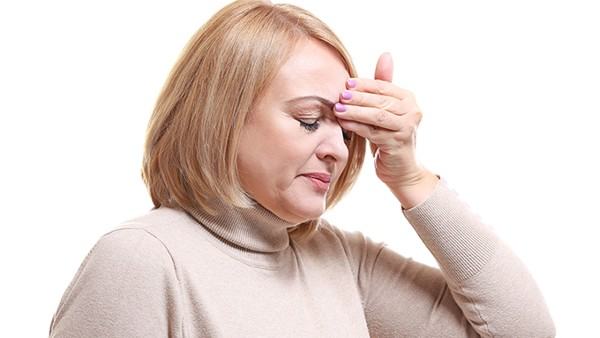 中老年人中风是怎么引起的