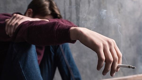 面瘫后遗症如何治疗呢