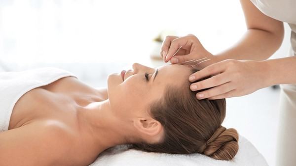 面瘫的原因与治疗方法