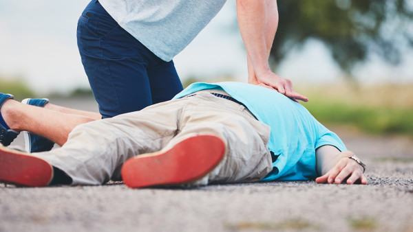 肺纤维化对老人的危害