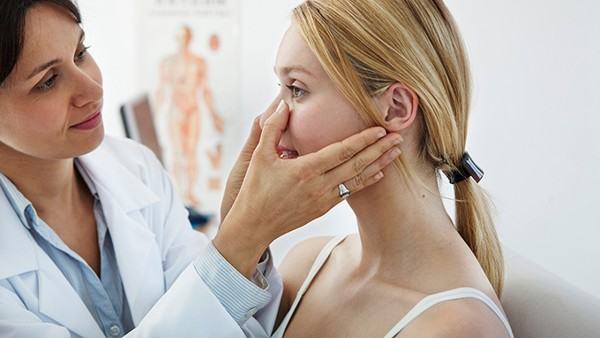 神经性面瘫的发病原因